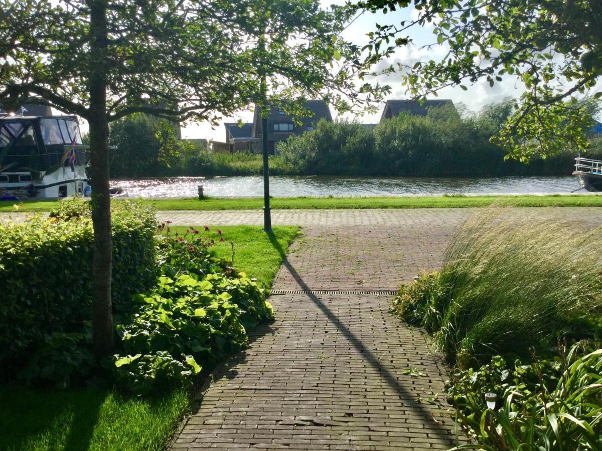 Gastenverblijf Villa Buitenplaats Wergea Contactloos Inchecken Naarderburen Екстер'єр фото